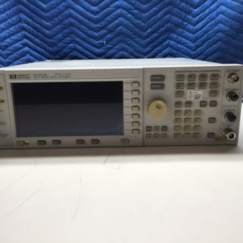 Keysight Agilent HP E4432B ESG-D Series Digital RF Signal Generator, 3 GHz