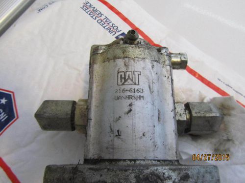 TWO CATERPILLAR CAT 216-6163 HYDRAULIC FAN MOTOR  CORES USED! SKIDSTEER 287 252