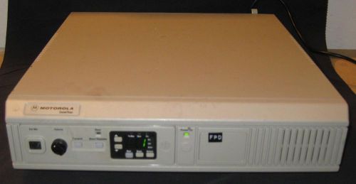 Motorola DeskTrac  UHF Radio Repeater  --  Model: L44SUM7000BT