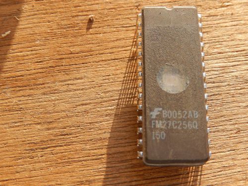 1 psc FM27C256Q-150 Vintage EPROM IC CHIP  Cf3-17