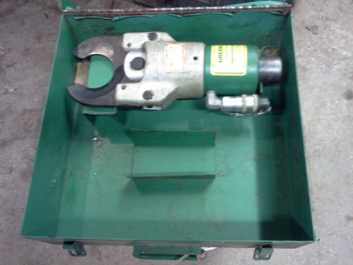 Greenlee 746 Hydraulic Knockout Ram w/ 750 Cutter Head in Metal Case Used