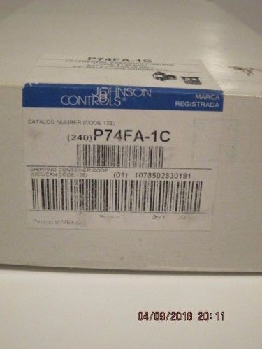 JOHNSON CONTROLS P74FA-1C Differential Pressure Control,SPDT, F/SHIP NEW IN BOX!