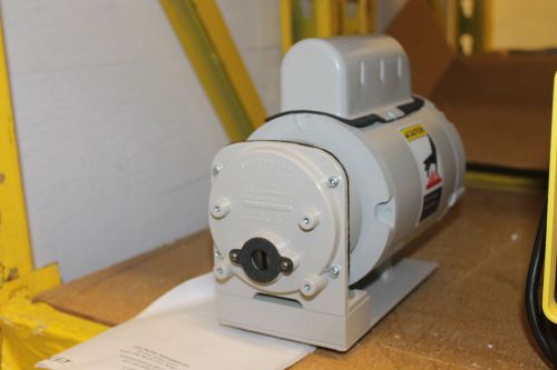 NEW COLE PARMER MASTERFLEX L/S 7531-10 100RPM PUMP