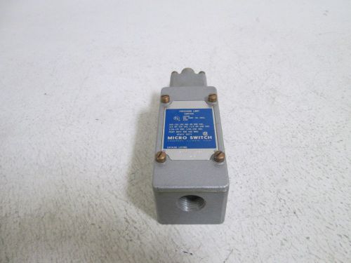 MICROSWITCH LIMIT SWITCH 2ML1 *NEW OUT OF BOX*