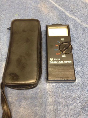 GREENLEE DECIBEL SOUND LEVEL METER MODEL 93-20   HIGH LOW WITH CASE