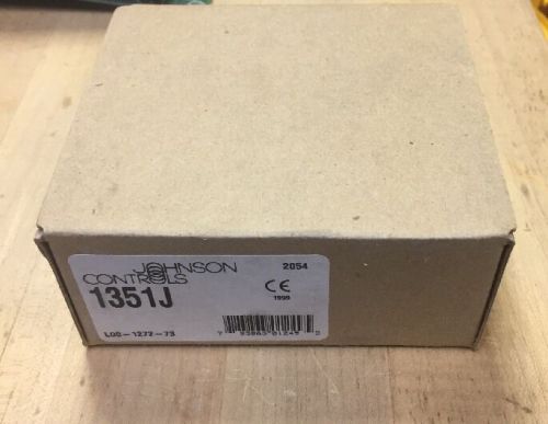 NEW JOHNSON CONTROLS 1351J SMOKE DETECTOR HEAD FIRE ALARM