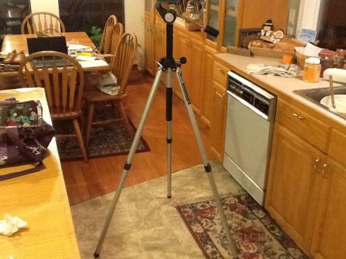 Davis and Sanford Model DG/H4 Tripod Used DS Video Spring Loaded