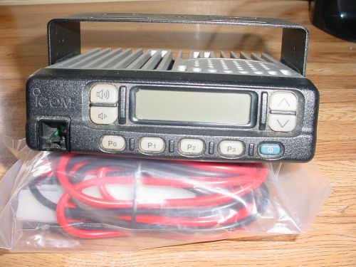 Icom ICF F420 UHF (440-470) 2 way Commericial Radio