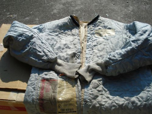 Liner for a Jacket CoatGlobe Firefighter Turnout Bunker Gear 44x35............L2