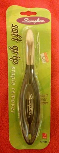 Swingline Staple Remover Soft Grip Metal Black #37143