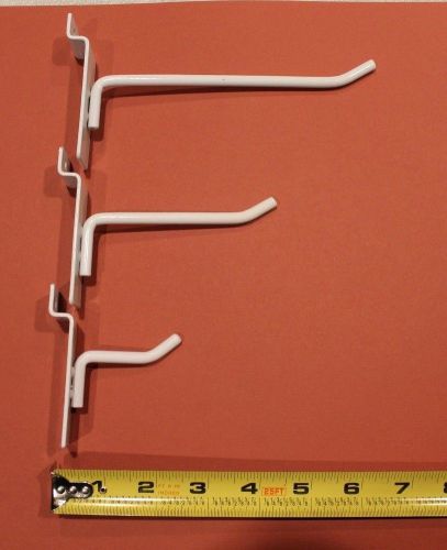 Lot of 50 - Asst 2&#034;, 4&#034;  &amp; 6&#034; Slatwall Metal Hooks With 30 Degree Tip - White