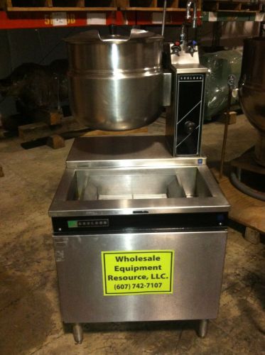 GARLAND KT12S 48 QUART TRUNNION KETTLE ON STAND DIRECT STEAM