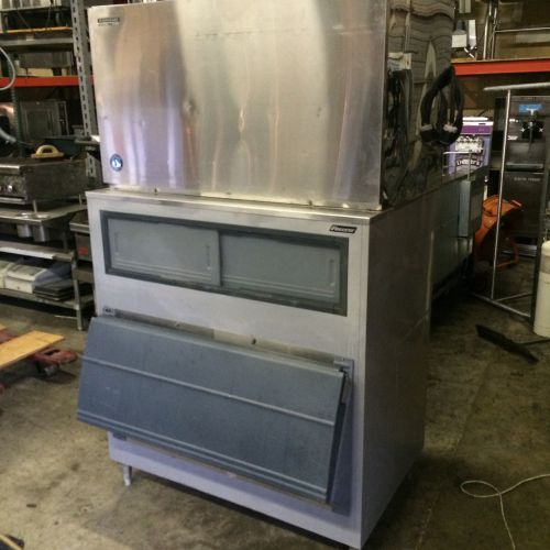 Hoshizaki km-1600srf- 1 cube ice maker w/bin /1500 lbs remote  included for sale