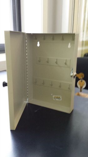 MMF Industries Steel14-Key Cabinet