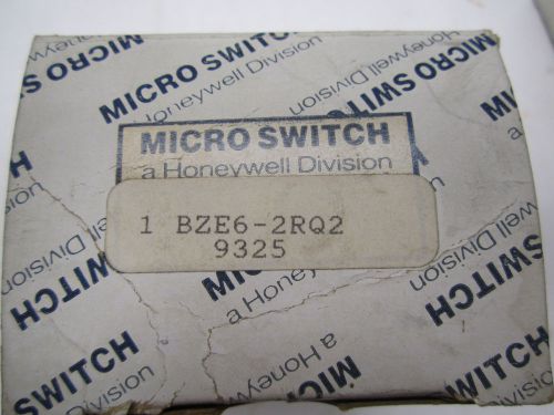 HONEYWELL MICROSWITCH MODEL BZE6-2RQ2 ROLLER ARM LIMIT SWITCH NEW