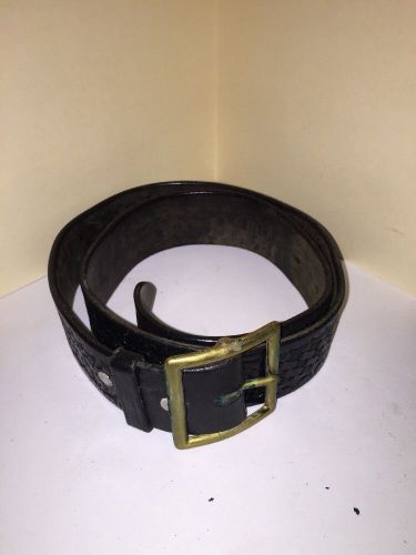 VINTAGE BLACK LEATHER BELT POLICE BELT WITH SOLID BRASS BUCKLE SZ 34