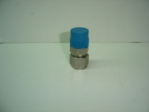 SWAGELOK SS-810-1-8 MALE CONNECTOR 1/2&#034; OD TUBE X 1/2&#034; MALE NPT NEW NO BOX