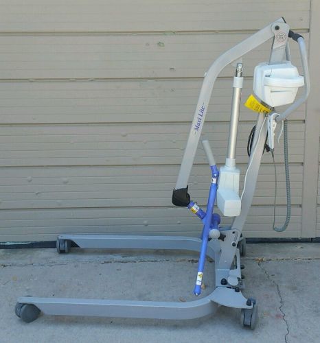 Maxi Lite portable power patient lift