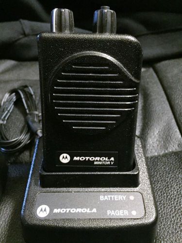 MOTOROLA MINITOR V VHF FIRE/EMS PAGER 151-158.9875 MHz