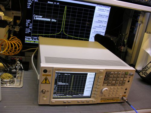 Agilent E4443A 6.7GHz PSA High Performance Color LCD Spectrum Analyzer