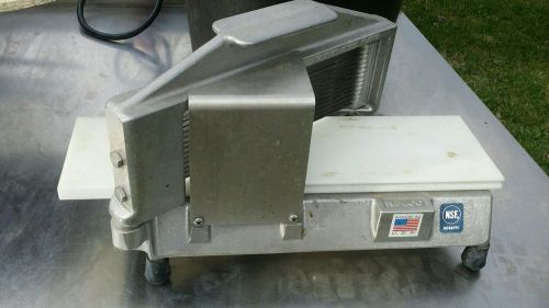 NEMCO TOMATO SLICER - 55600-1