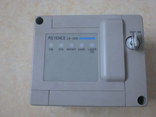 1PC  KEYENCE displacement sensor controller LB-1200