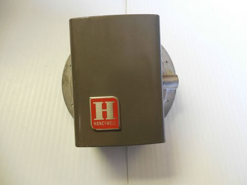 NEW HONEYWELL PRESSURE SWITCH C645B 1005 1 C645B10051