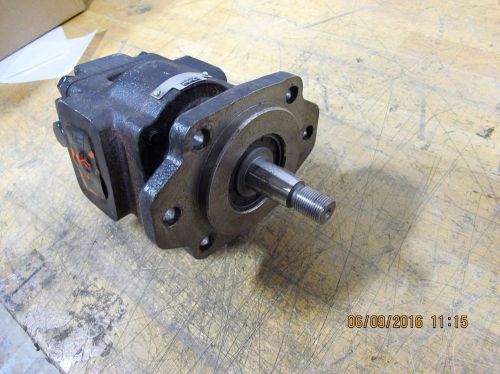 8682-902-OEH Parker Hydraulic Motor [B7FL]