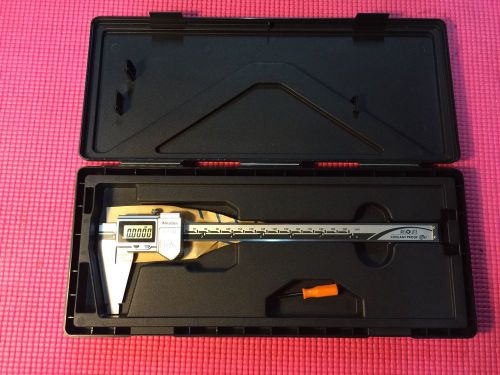 Mitutoyo 8 Digital Caliper 550-311-10 Nib 2.5 Jaw With SPC (machinist tools)