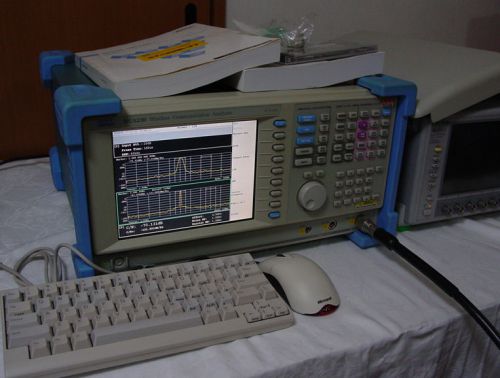 Tektronix WCA230 /03 Portable DC-3GHz Wireless Communication Analyzer