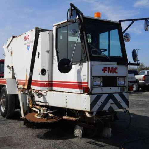 FMC Vanguard V3000 SP Street Sweeper Runs Great Everything works