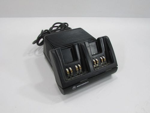 MOTOROLA DOULBE BATTERY CHARGER MODEL AA16742