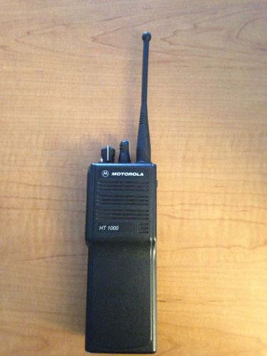 MOTOROLA HT1000 UHF 403-470 mhz 4w