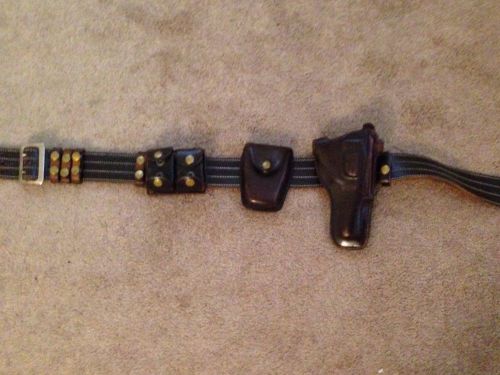 Vintage Don Hume Police Duty Belt and Holster (H900 No. 1-4&#034;) Jay Pee