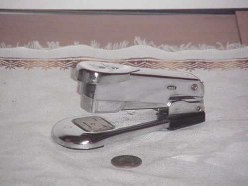 Vintage Chrome ARROW No 105 Stapler