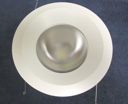 Reality (1) LITHONIA REAL6 D6MW U Recessed Trim Light Kit LED Down light A1-41