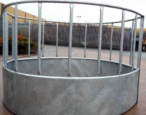 Heavy duty cattle  round bale hay feeder ring  new hot dip galvanised for sale