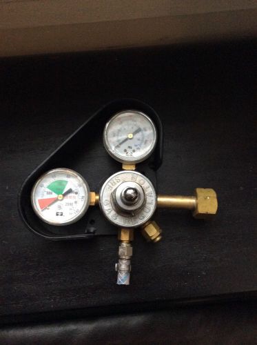 Premium Double Gauge CO2 Pressure Regulator- Polycarbonate- Kegerator Draft Beer