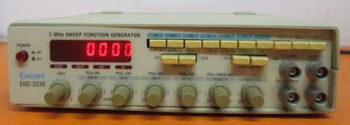 ESCORT EGC-3230 2MHz SWEEP  FUNCTION GENERATOR SR NO 30204138