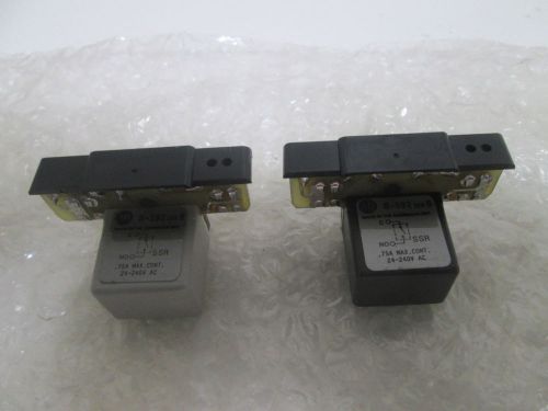 LOT OF 2 ALLEN BRADLEY 8-592 SER B PLUG IN MODULE *USED*