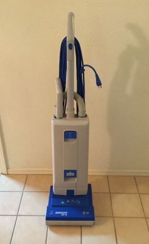 WINDSOR SENSOR XP12 COMMERCIAL UPRIGHT VACUUM CLEANER