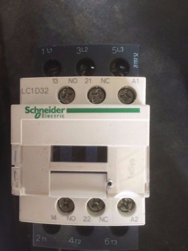 SCHNEIDER ELECTRIC LC1D32