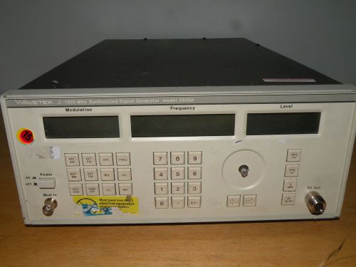 WAVETEK 2500A / .2-1100 MHz SYNTHESIZED SIGNAL GENERATOR