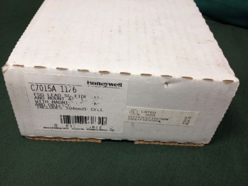 Honeywell C7015A1126 burner flame detector flame sensor New in Box