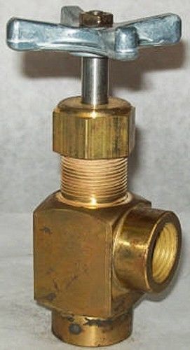 Deltrol 1/2&#034; 3000 PSI Brass Angle Needle Valve SM402B1