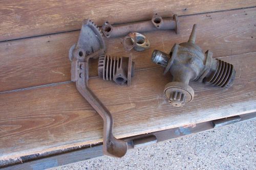 VINTAGE / ANTIQUE MAYTAG HIT MISS MOTOR PARTS , OLD BARN / SHED FIND