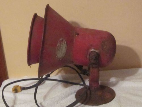 Vintage Federal Enterprises Loud Siren 120 volt