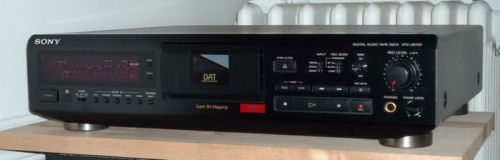 Sony digital audio tape deck dtc-ze700 for dat recorder super rare for sale