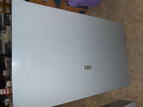 SQUARE D 225 AMP 208Y/120 VOLT 30 CIRCUIT MLO PANEL *P33