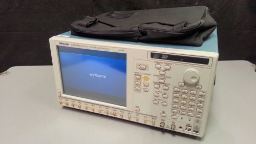 Tektronix AWG7102 Arbitrary Waveform Generator, 2 Ch., 8/10 GS/s, 10 bits, 32Mp